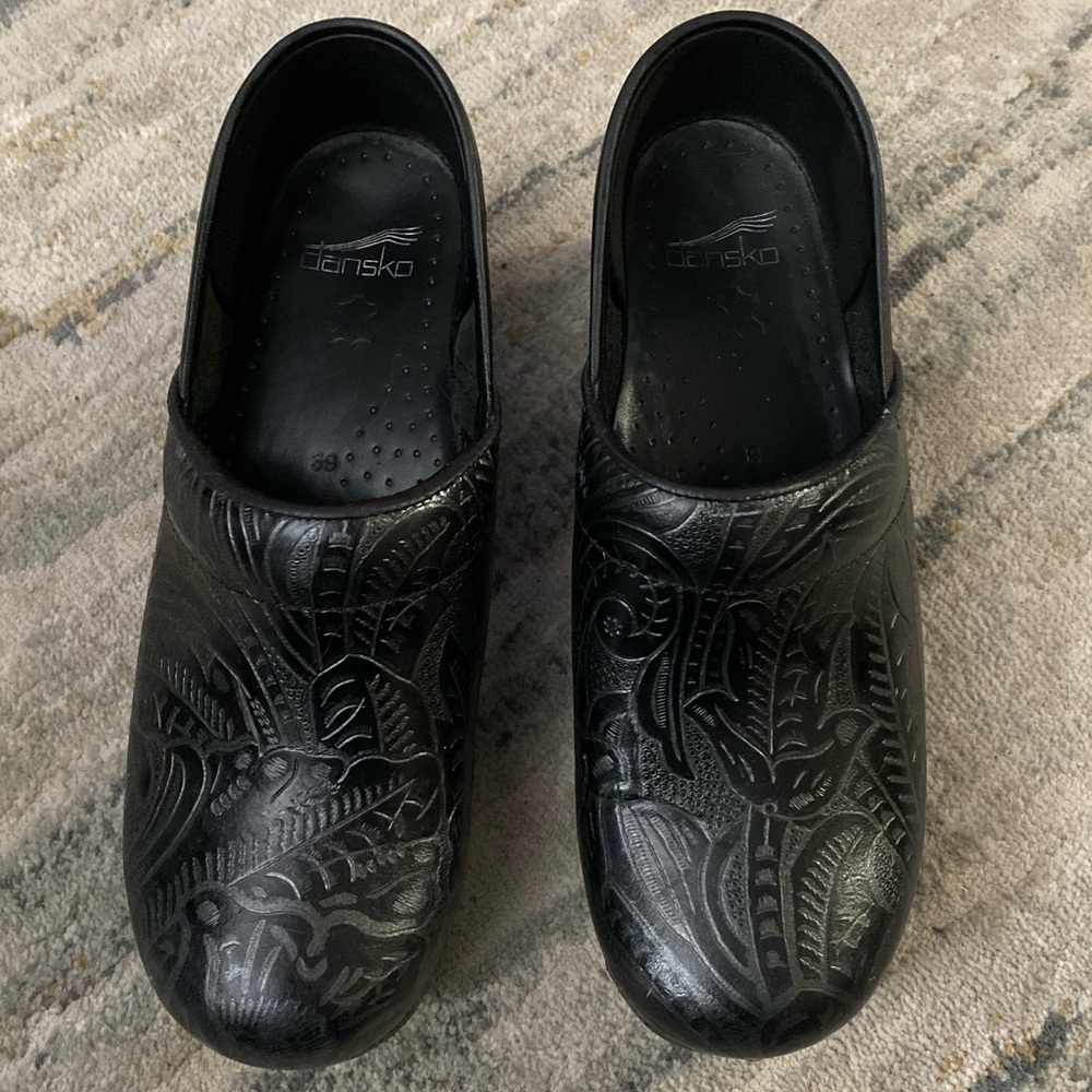 Dansko Clogs 39
